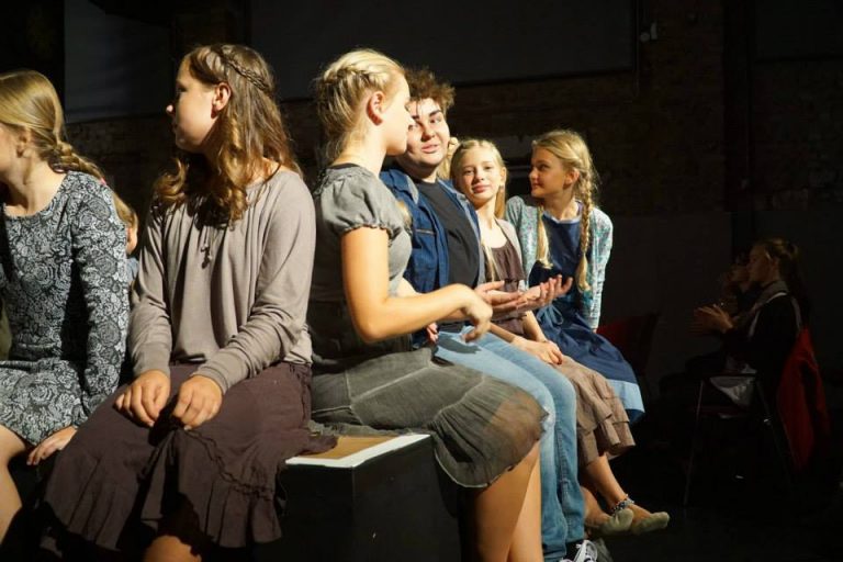 Szenenfoto aus dem Musical Märchenzeit (2015–2016)