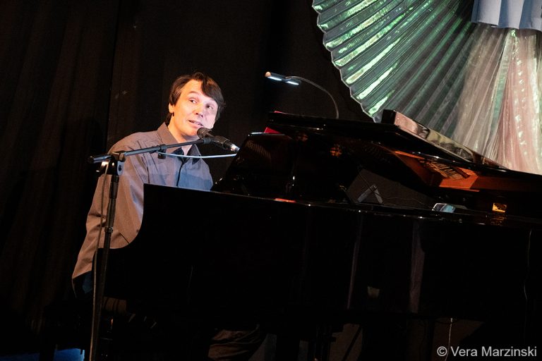 Szenenfoto aus dem Musical What a Night (2023)
