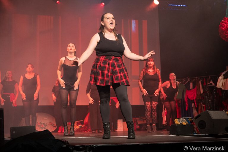 Szenenfoto aus dem Musical What a Night (2023)