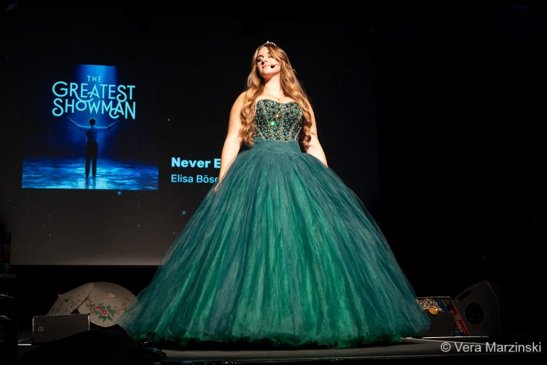 Szenenfoto aus dem Musical What a Night (2023)