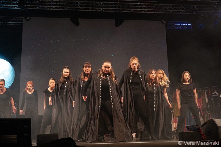 Szenenfoto aus dem Musical What a Night (2023)