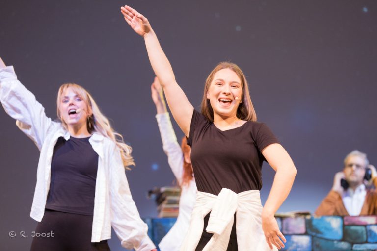 Szenenfoto aus dem Musical What a Night (2023)