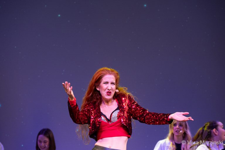 Szenenfoto aus dem Musical What a Night (2023)