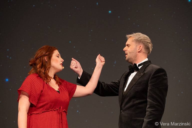 Szenenfoto aus dem Musical What a Night (2023)